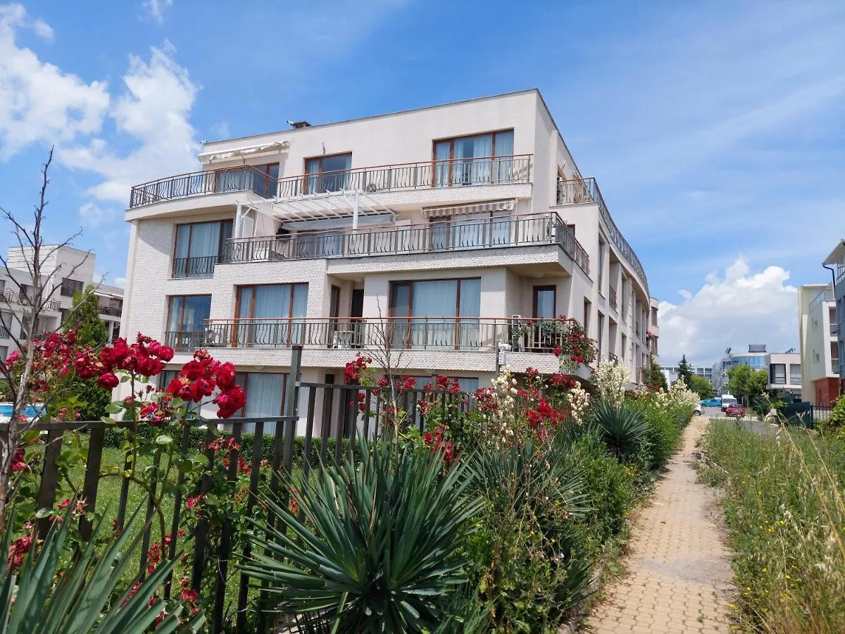 Sea Panorama Apartment - Diamond Beach Sarafovo بورغاس 0*,  بلغاريا